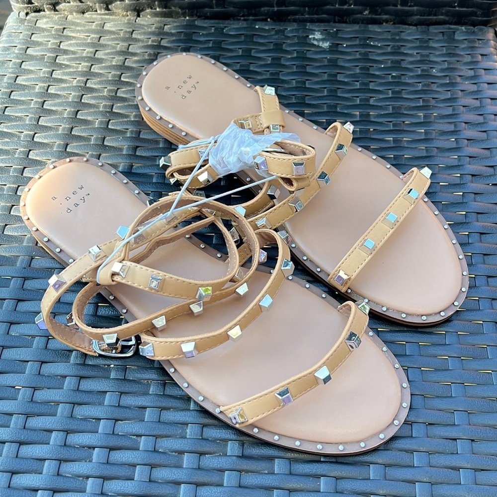 A NEW DAY SANDALS 🤎 BRAND NEW